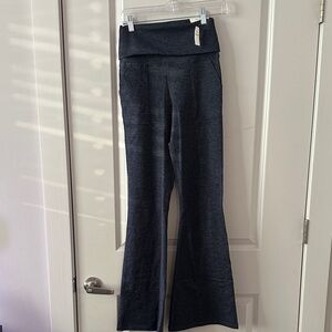 New Aerie Navy Flared Yoga Pants